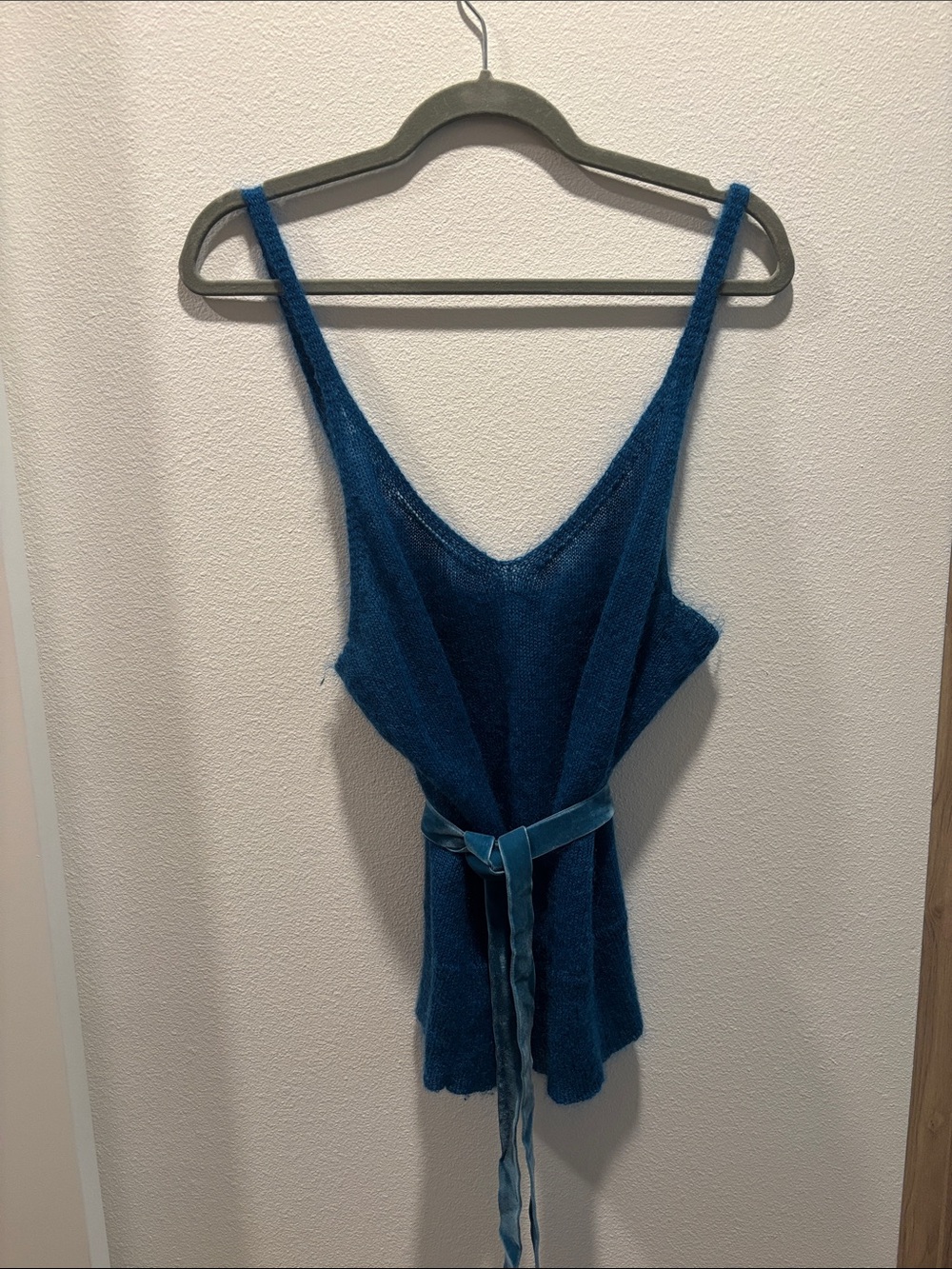 Banana Republic Teal V-Neck Knit Camisole with Waist Tie